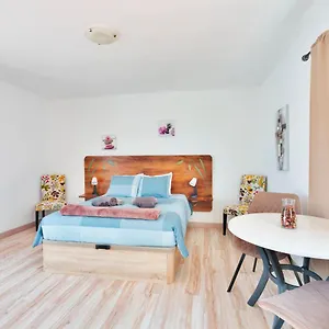 https://alexandra-studio.puertodelcarmen-hotels.org